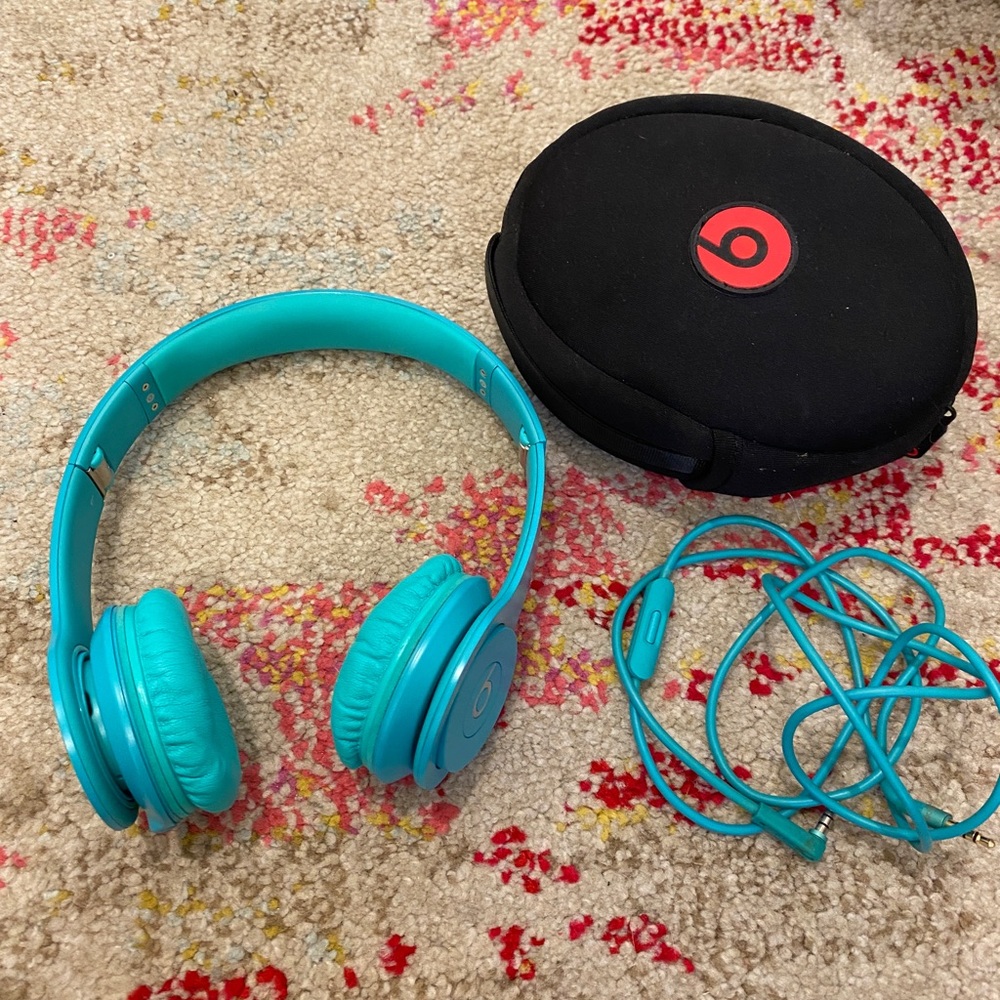 Blue Solo HD Beats